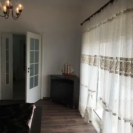 Village House Edona Vakantiehuis *